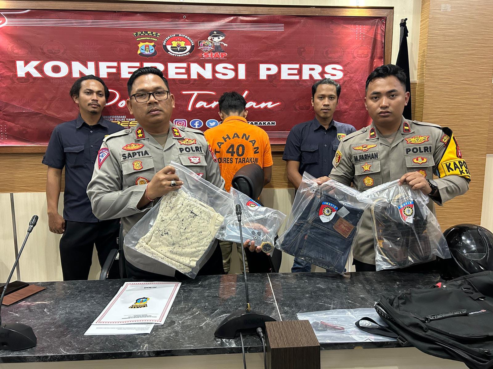ELIAZAR/RADAR TARAKAN PENCURIAN: Sejumlah barang bukti yang dibeli pelaku dari hasil curian berhasil diamankan polisi.