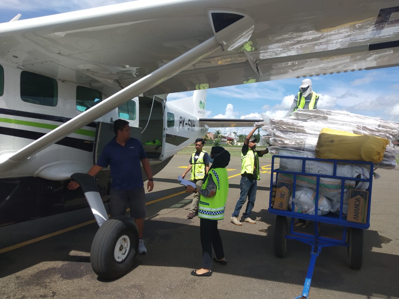 FOTO: DOK RADAR TARAKAN DISTRIBUSI LOGISTIK: Pendistribusian logistik yang dilakukan KPU pada Pemilu 2024 lalu.