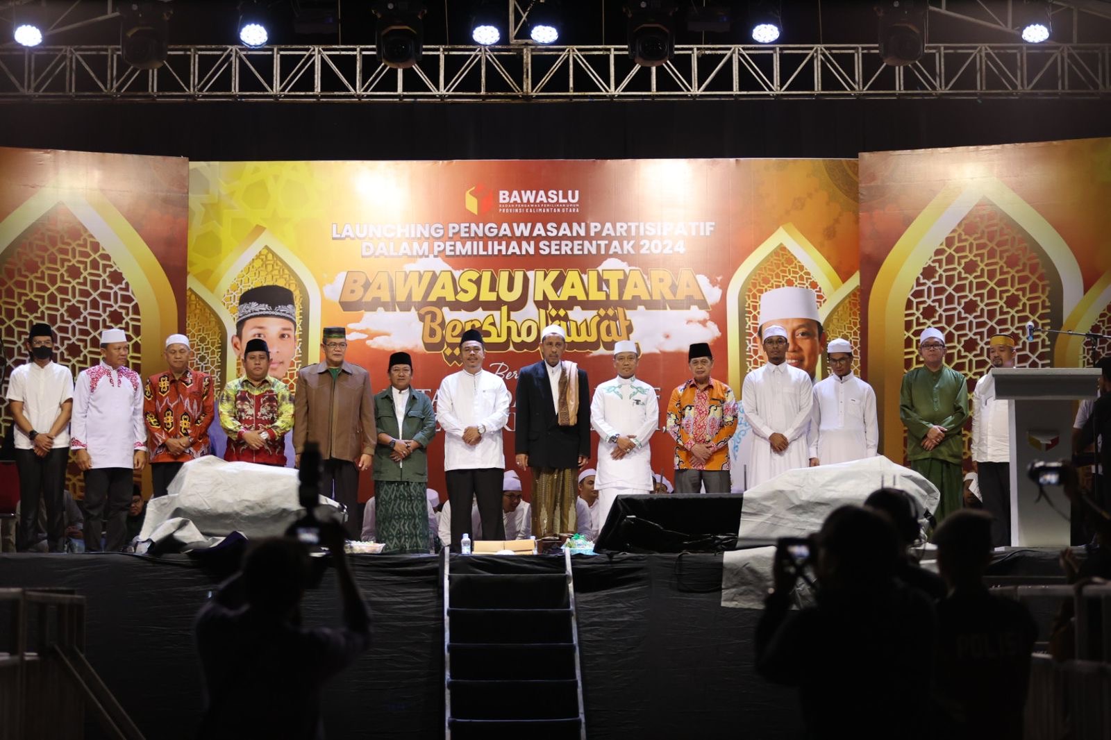 ISTIMEWA DEMOKRASI: Peluncuran pengawasan&nbsp;partisipatif dalam Pilkada Kaltara tahun 2024 yang dihadiri Ustadz&nbsp;Das