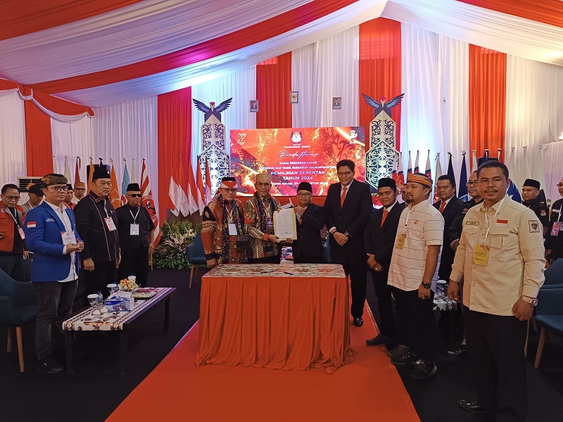 IWAN K/RADAR KALTARA PILKADA 2024: Penyerahan dokumen persyaratan pencalonan Sulton ke KPU Kaltara pada Rabu (28/8).