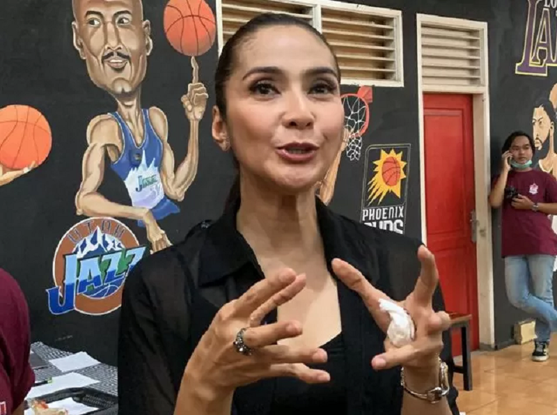 MUNDUR: Nama Maudy Koesnaedi sempat masuk dalam daftar tim sukses pemenangan pasangan Pramono Anung dan Rano Karno namun belakangan menyatakan mundur.