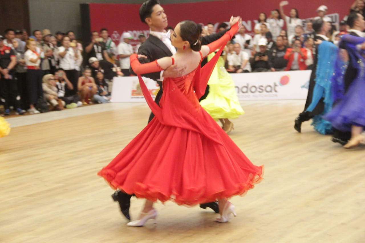ELIAZAR/RADAR TARAKAN FINAL: Pasangan dansa Kaltara Muhammad-Nailah akan memainkan laga final di nomor FFA quickstep
