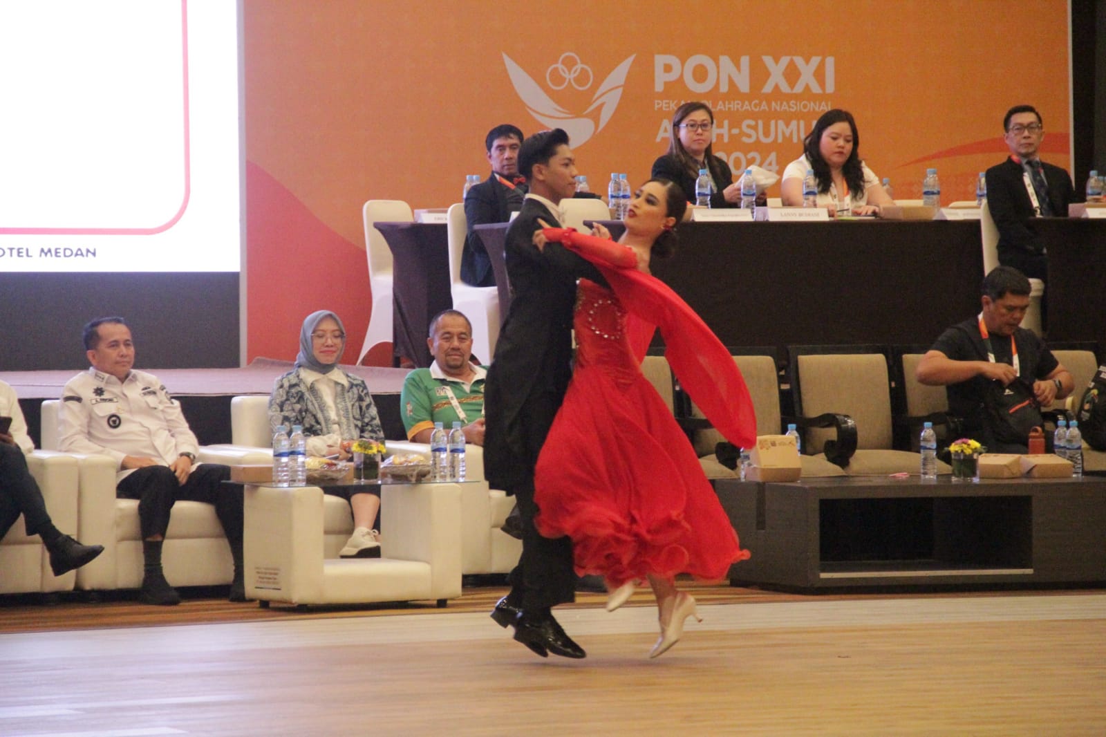 ELIAZAR/RADAR TARAKAN FINAL: Pedansa Kaltara yaitu Muhammad/Nailah yang tampil di babak final nomor FFA quickstep namun gagal mempersembahkan medali.