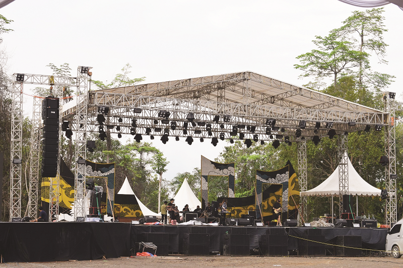 JAGA LINGKUNGAN: Dispar Kaltara mengampanyekan pengurangan sampah plastik pada event Benuanta Fest 2K24.