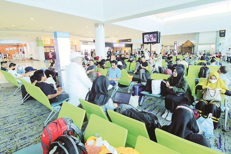 DOK/KP MULTIPLIER EFFECT: Bandara SAMS Sepinggan Balikpapan yang belakangan kian padat. Adanya IKN dinilai jadi salah satu daya tarik orang untuk datang ke Kaltim.