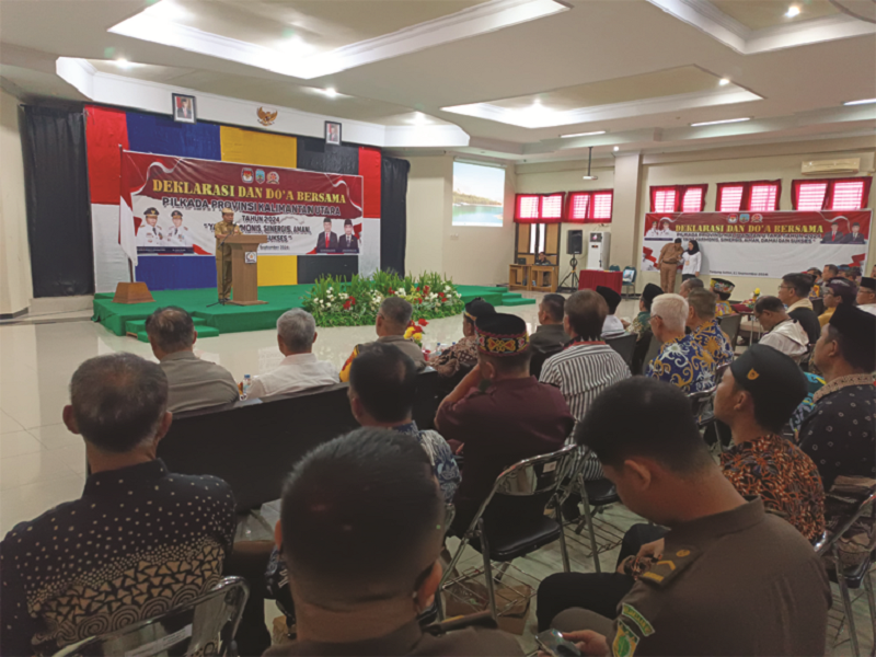 IWAN K/RADAR KALTARA MENDUKUNG: Pelaksanaan deklarasi damai oleh FKUB Kaltara di Tanjung Selor, Senin (23/9).