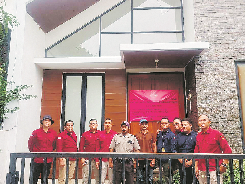 Penkum Kejati Kaltim DISITA: Penyidik Pidsus Kejati Kaltim menyita tanah dan bangunan dengan SHM bernomor 5743 di Malang, Jawa Timur. Aset ini disita terkait pengusutan korupsi kredit modal kerja