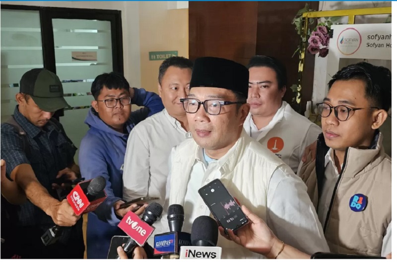 RESPONSIF: Calon Gubernur (Cagub) Jakarta Ridwan Kamil di kawasan Menteng, Jakarta Pusat. (Ridwan/JawaPos.com)