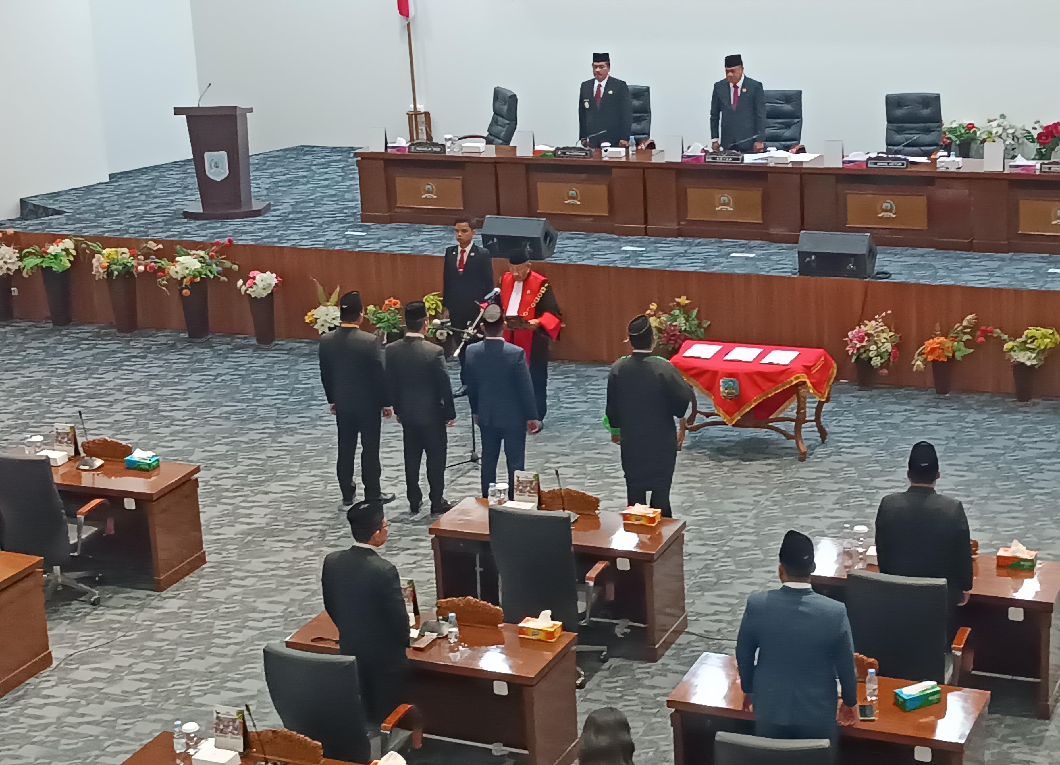 IWAN K/RADAR TARAKAN LEGISLATIF: Proses pelantikan unsur pimpinan definitif DPRD Kaltara.