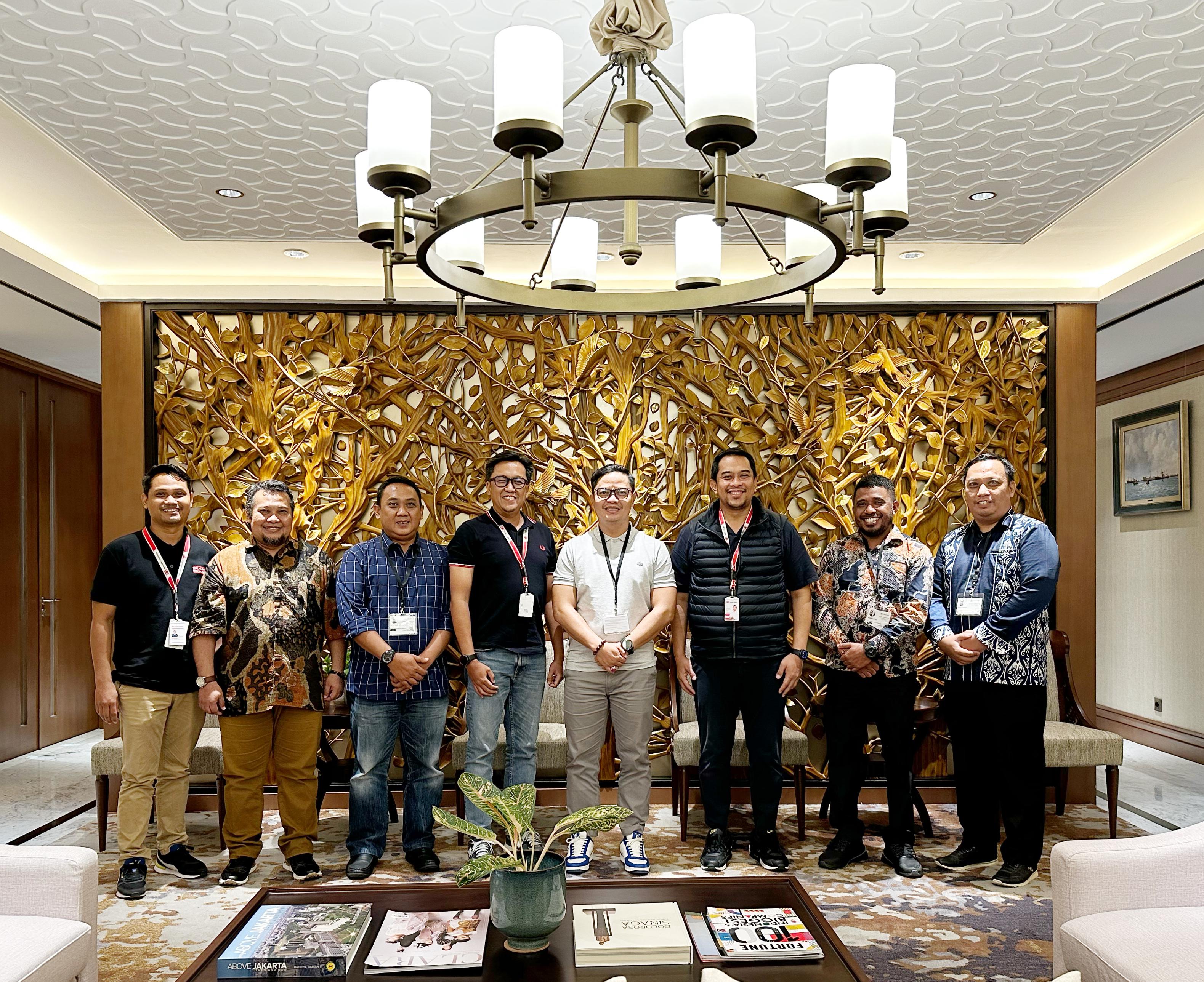 CARI INVESTOR: Bupati Tana Tidung Ibrahim Ali didampingi Kadis Perhubungan M. Arief Prasetiawan dan Kabid Sapras Didakus Pito melakukan kunjungan ke PT Samudera Indonesia.(FOTO: Dishub KTT)