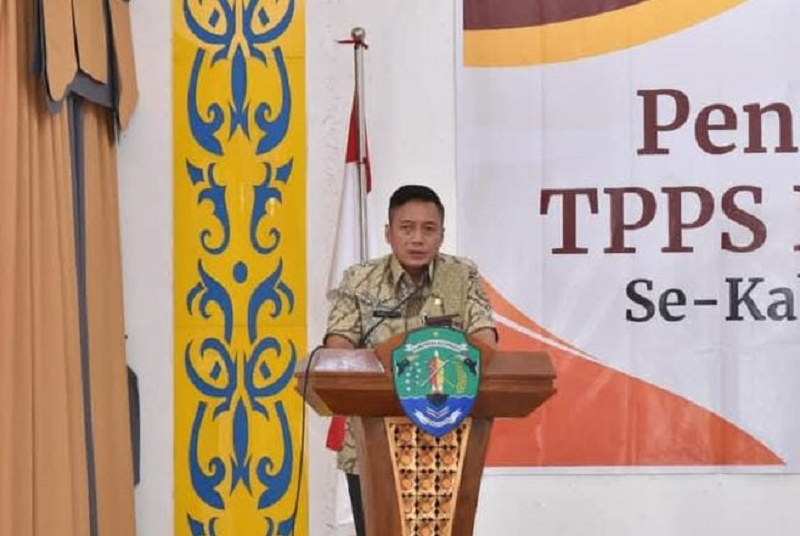 PENANGANAN STUNTING : Sekda Bulungan, Risdianto memberikan arahan sekaligus membuka acara peningkatan kapasitas TPPS