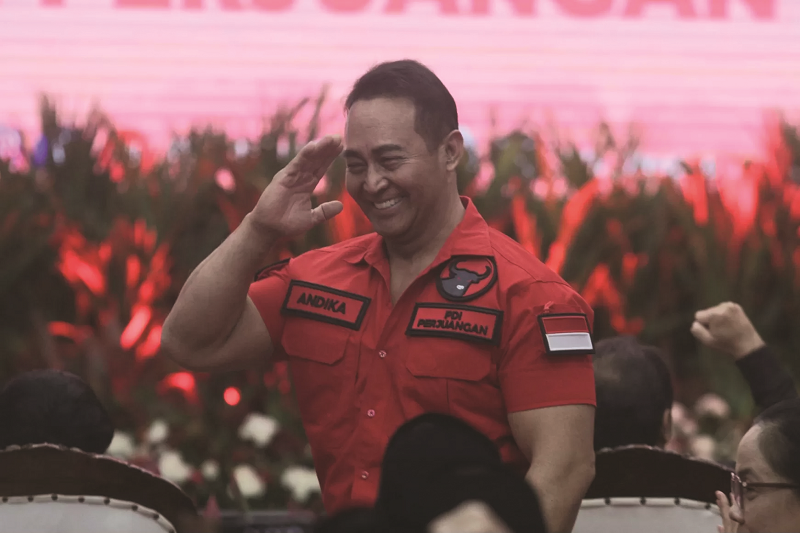 KUMPULKAN DATA: Calon Gubernur Jateng Jenderal TNI (purn) Andika Perkasa. (Dery Ridwansah/ JawaPos.com)