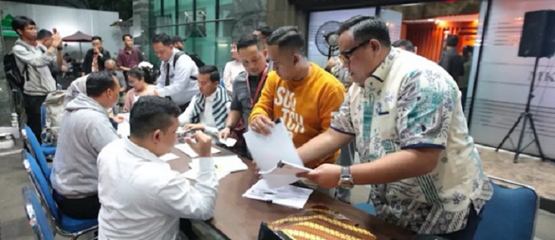 ISTIMEWA DAFTAR GUGATAN: Suasana kantor MK melayani pendaftaran sengketa hasil pilkada pada Selasa (10/12).