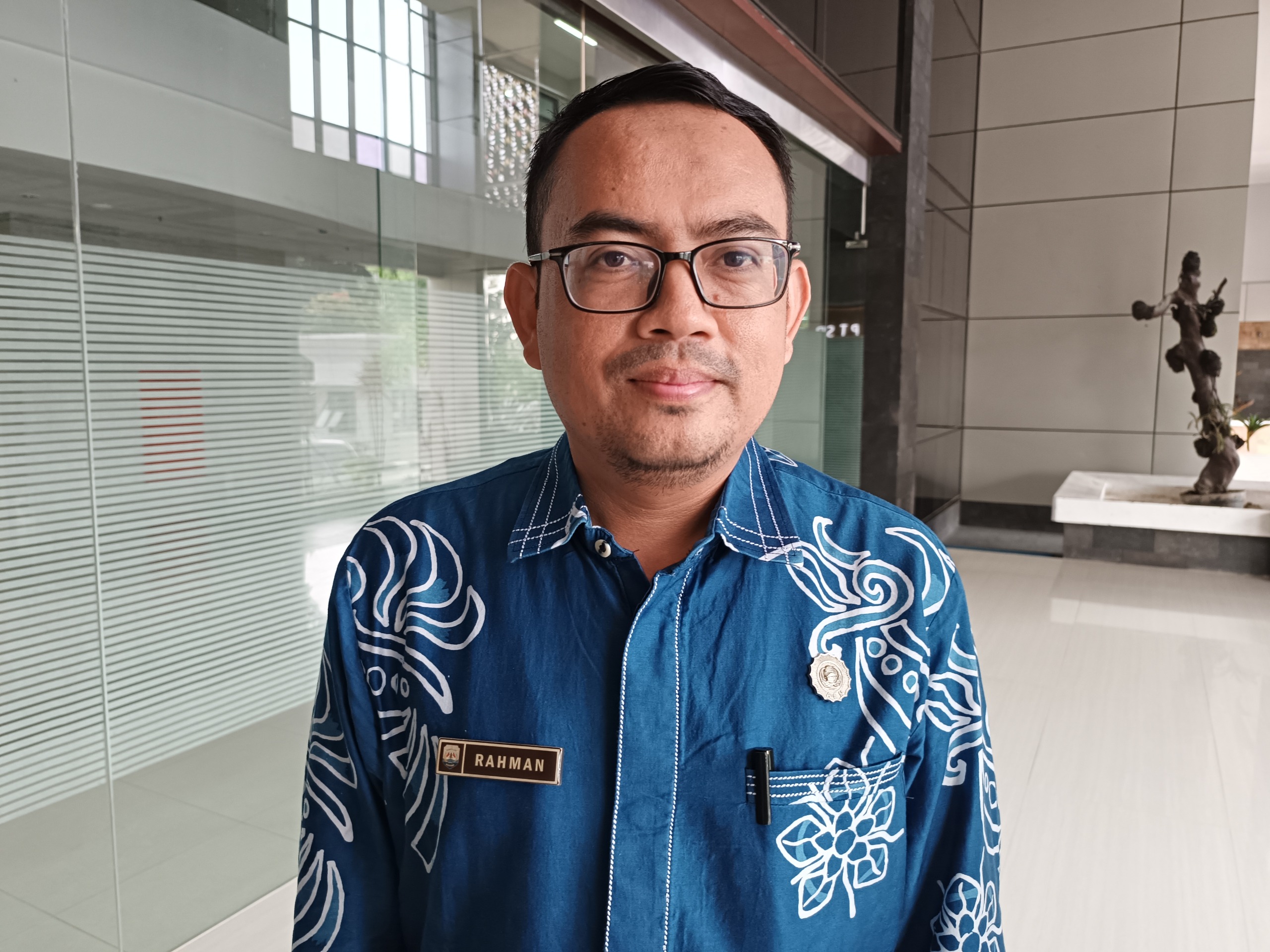 Rahman, Penatakelola Penanaman Modal Ahli Muda DPMPTSP Kaltara. FOTO: IWAN K/RADAR TARAKAN