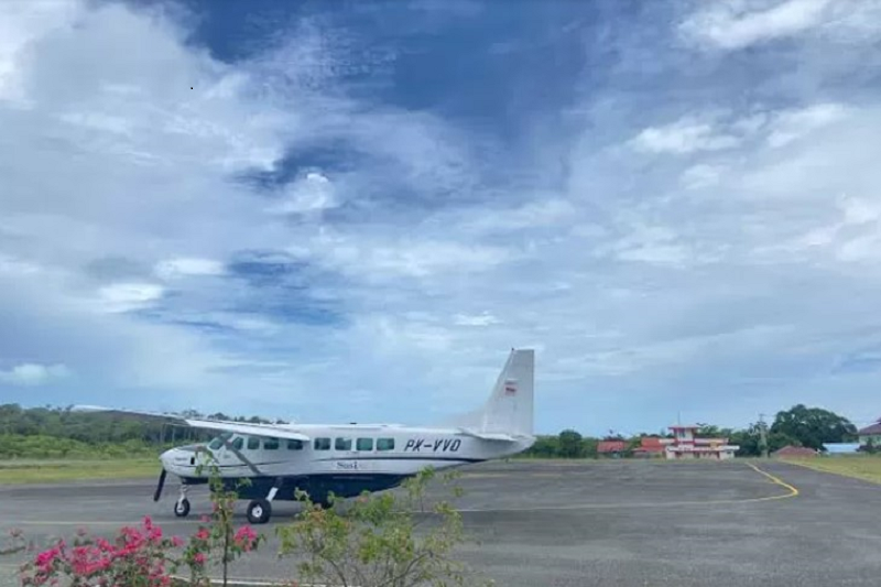 SP BANDARA: Maratua kini semakin seksi dan diincar para wisatawan. Namun keterbatasan akses menjadi kendala ke pulau tersebut.