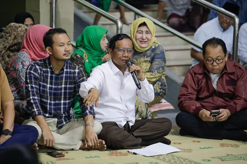 TANGGAPI: Mahfud MD minta KPK agar proses hukum Hasto dilakukan secara transparan.( TPN Ganjar-Mahfud)