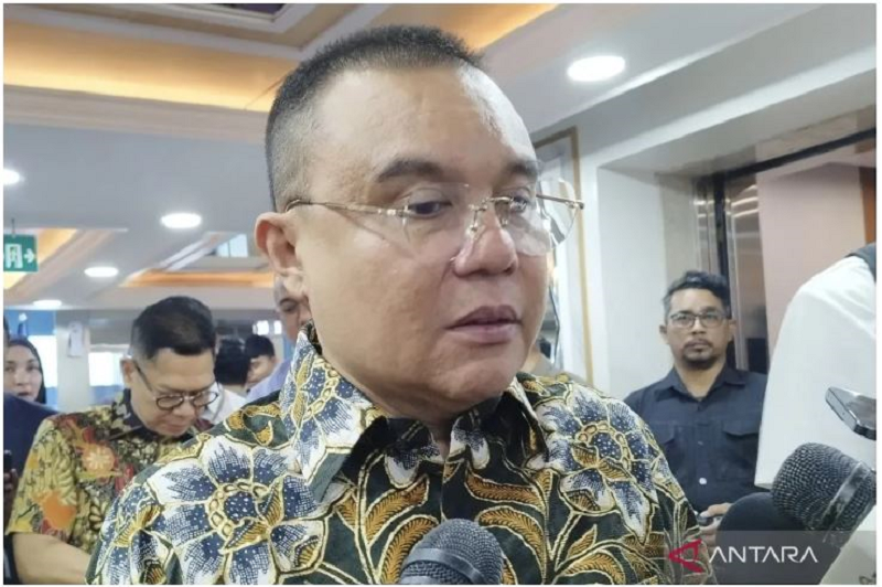 KAJI: Wakil Ketua DPR RI Sufmi Dasco Ahmad di Kompleks Parlemen, Jakarta, Senin (20/1/2025). ANTARA/Bagus Ahmad Rizaldi