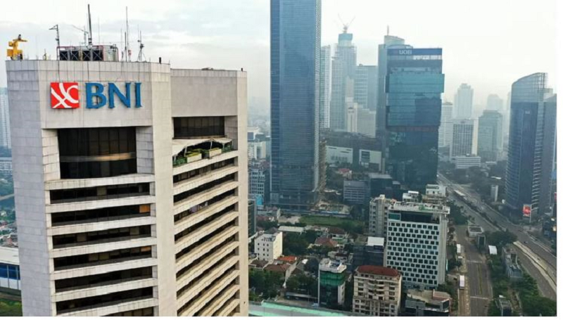 KOMITMEN: Gedung BNI Jakarta. PT Bank Negara Indonesia (Persero) Tbk terus memperkuat komitmennya dalam menyalurkan pembiayaan di sektor hijau. (Istimewa)