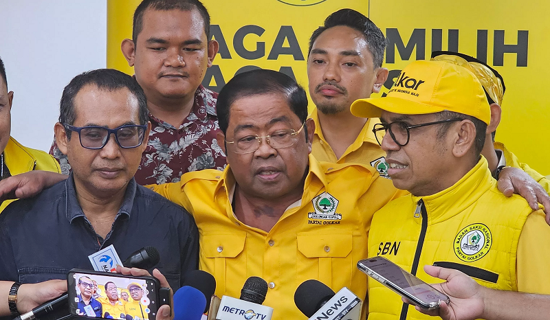 DISTRIBUSI GAS: Wakil Ketua Umum Partai Golkar Idrus Marham saat memberi penjelasan epada sejumlah media. &nbsp;(Ridwan/JawaPos.com)