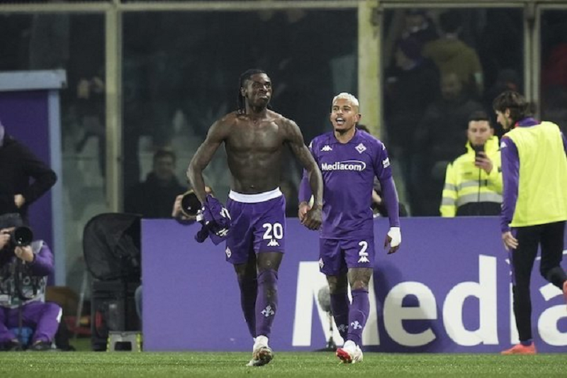 Massimo Paolone/LaPresse via AP DILIRIK: Penampilan konsisten bersama Fiorentina, membuat Moise Kean dilirik klub Inggris.