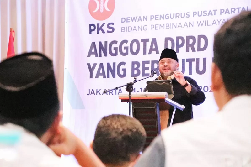 &nbsp;PRO RAKYAT: Sekretaris Jenderal (Sekjen) Partai Keadilan Sejahtera (PKS), Habib Aboe Bakar Alhabsyi saat Bimtek Anggota DPRD dari PKS di wilayah Bali-Nusa Tenggara (Balinusra) di Jakarta, Minggu (1