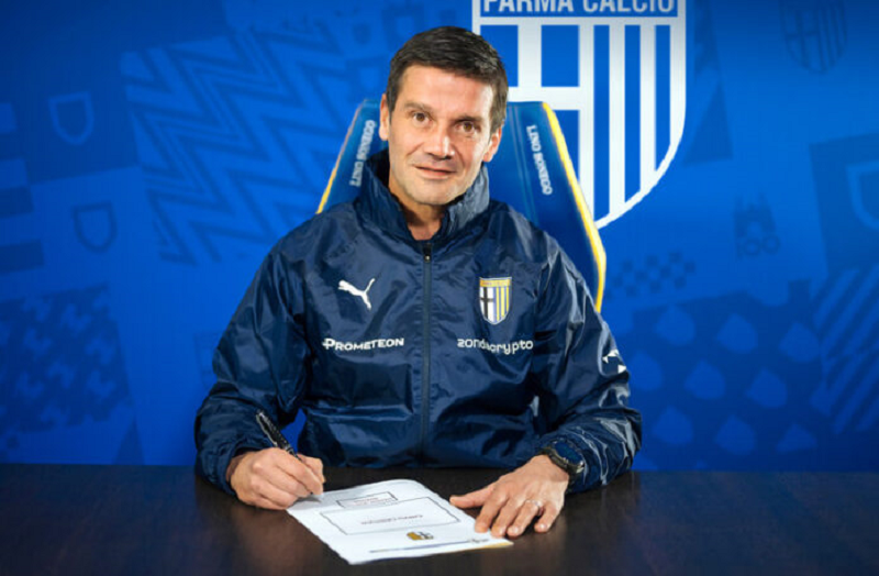 @PARMACALCIO_EN PELATIH BARU: Parma resmi mendatangkan Cristian Chivu sebagai pelatih baru.