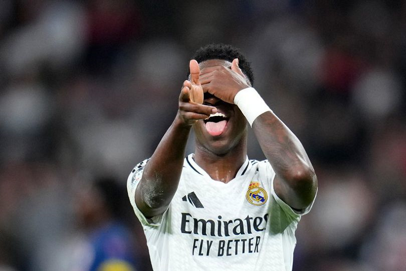 AP Photo/Manu Fernandez REKOR TRANSFER: Al-Hilal dilaporkan siap memecahkan rekor transfer dunia untuk merekrut Vinicius Junior.