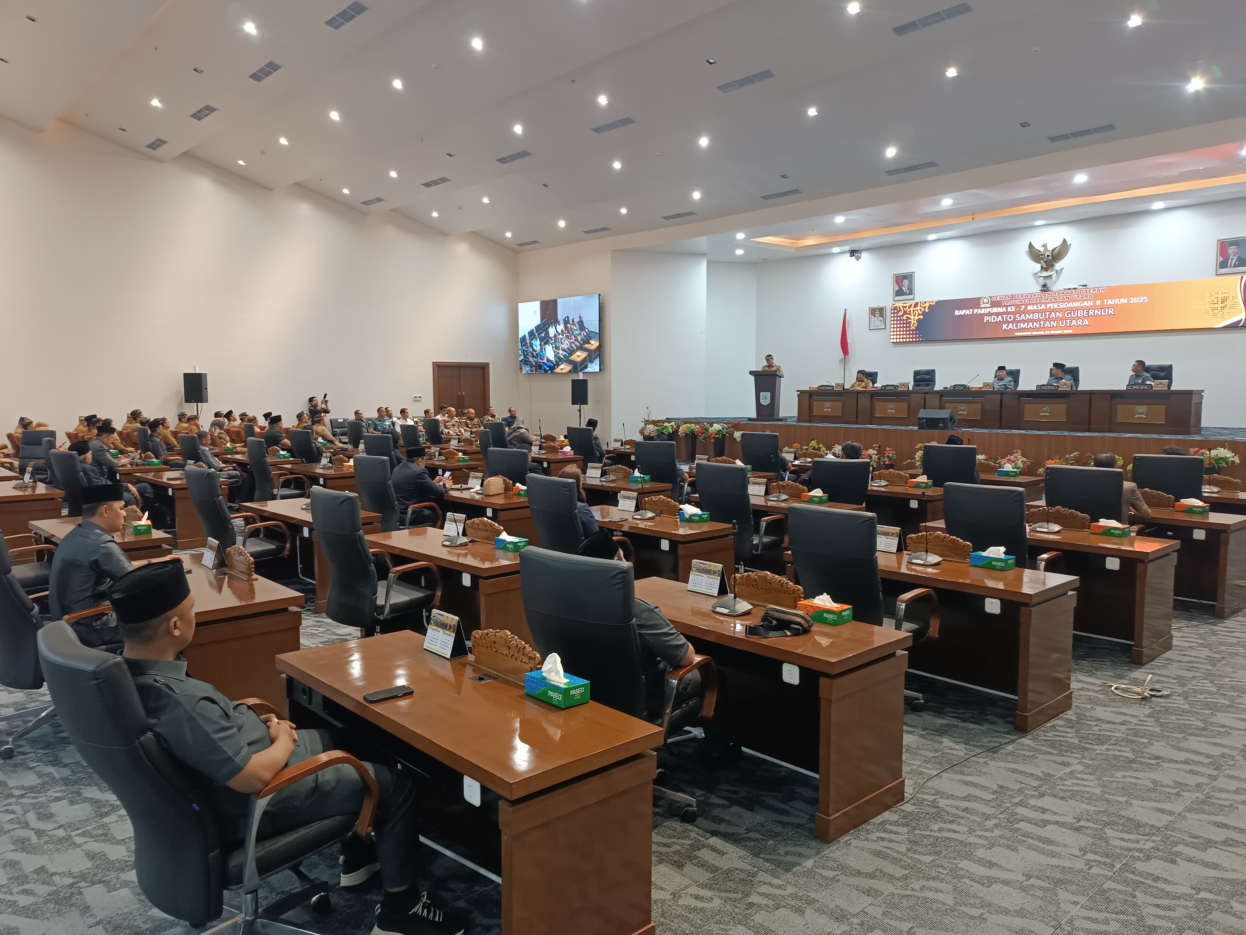 FOKUS: Gubernur Kaltara, Zainal A Paliwang menyampaikan pidato perdana pasca mengikuti retreat di Akmil Magelang. FOTO: IWAN K/RADAR TARAKAN