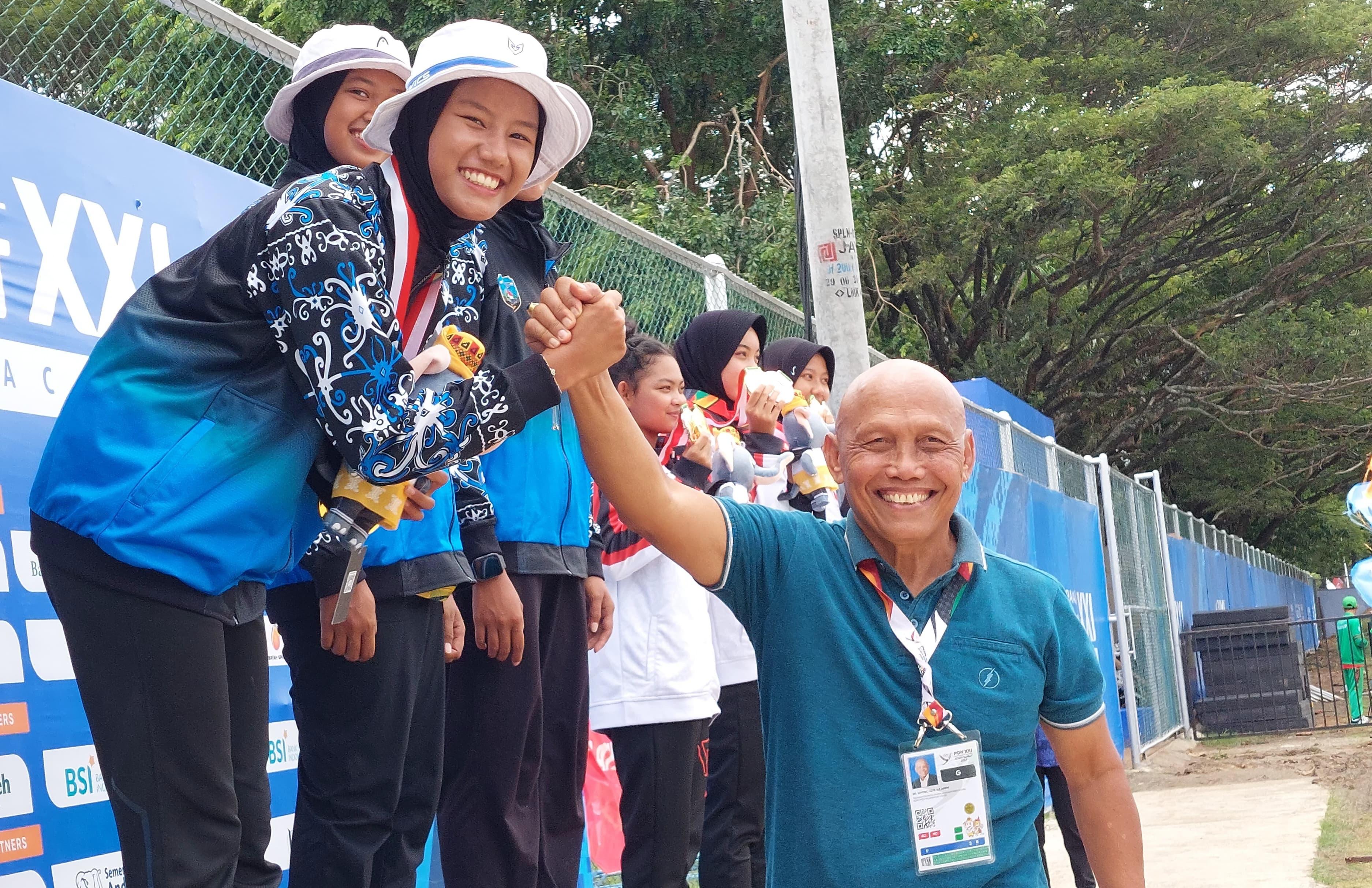KET FOTO : BERPRESTASI : Atlet panahan Kaltara mengukir prestasi di PON Aceh 2024 lalu.