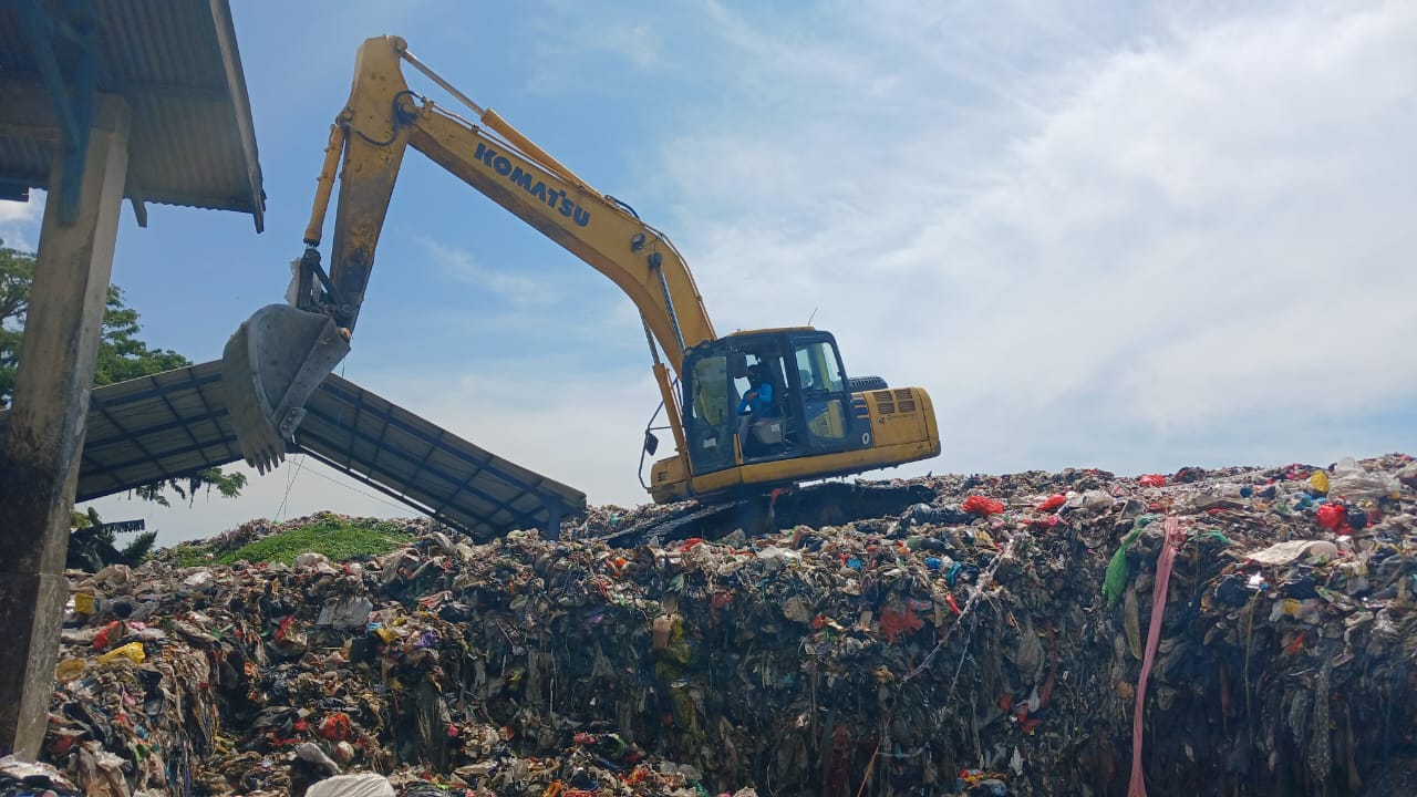 AGUS DIAN ZAKARIA/RADAR TARAKAN OVERLOAD : Kondisi Sampah di TPS Hake Babu.