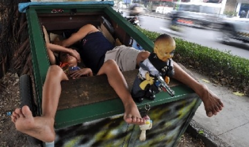 OKTAVIA MEGARIA / KP MENURUN : Manusia gerobak, salah satu masalah sosial di Kota Minyak yang merebak saat bulan Ramadan.