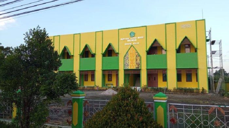 TUNJANGAN PROFESI : Guru Madrasah di Kaltara menerima TPG.