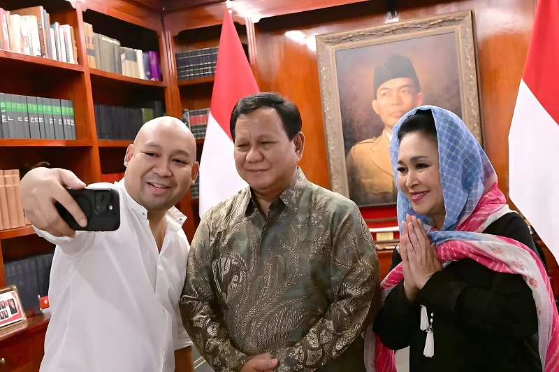 REPRESENTASI: Presiden Prabowo Subianto mengunggah momen Lebaran bersama dengan keluarganya, Didit Hediprasetyo dan Titiek Soeharto.