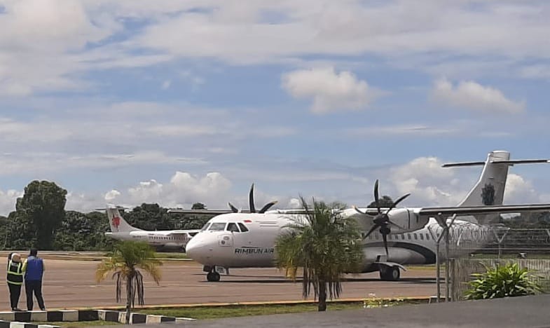 MASKAPAI: Rimbun Air saat mendarat di Bandara Tanjung Harapan, Tanjung Selor. FOTO: ISTIMEWA