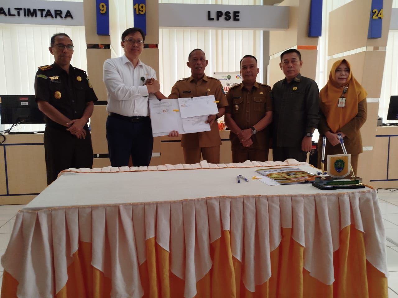 TENANT BARU : Pengadilan Negeri (PN) Tanjung Selor resmi bergabung di tenant MPP Bulungan. Hal itu ditandai dengan penandatanganan MoU antara Bupati Bulungan dengan Ketua PN Tanjung Selor.