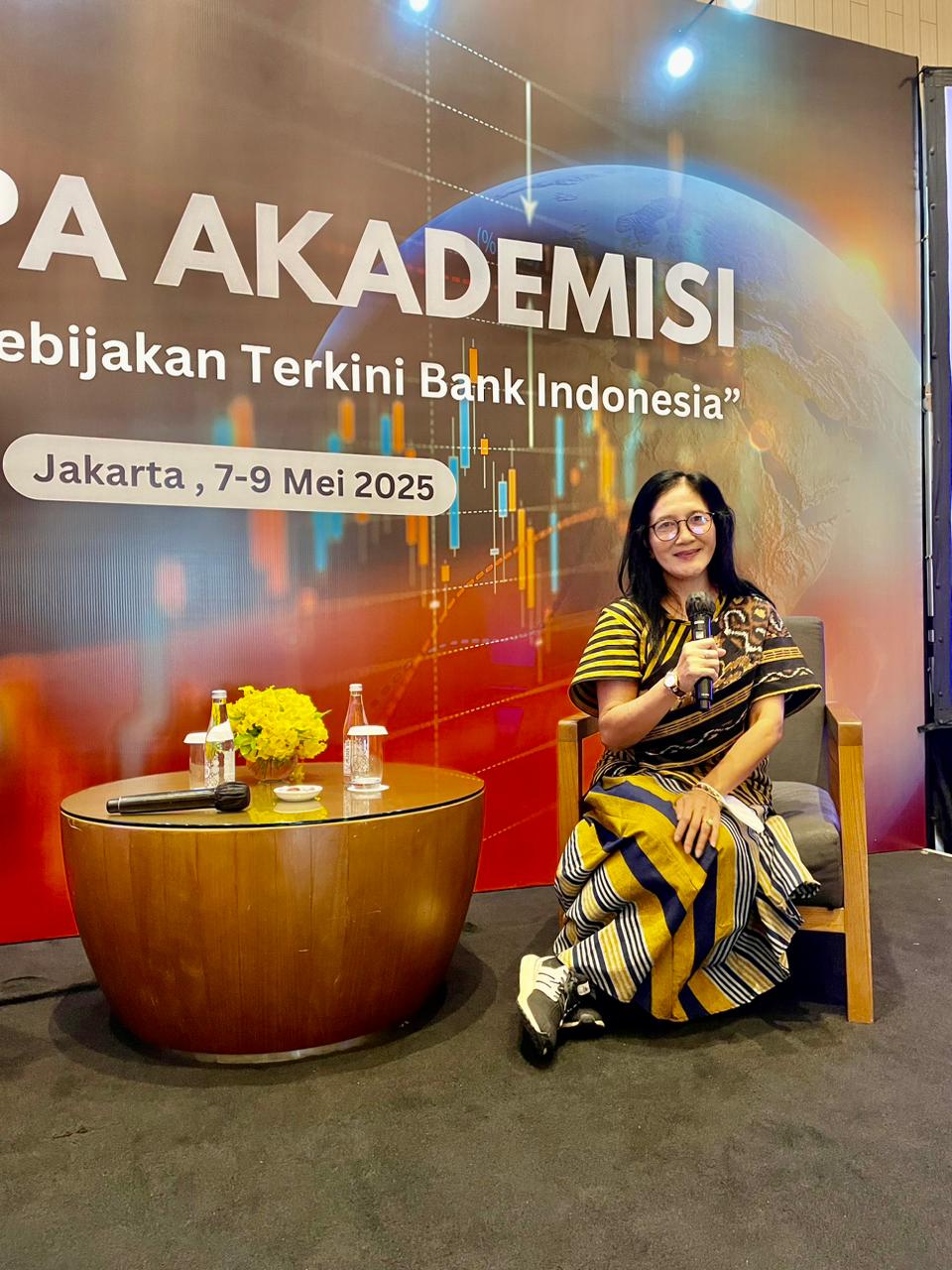 PENDIDIKAN: Direktur Politeknik Bisnis Kaltara Dr. Ana Sriekaningsih.,S.E.,S.Th.,M.M,