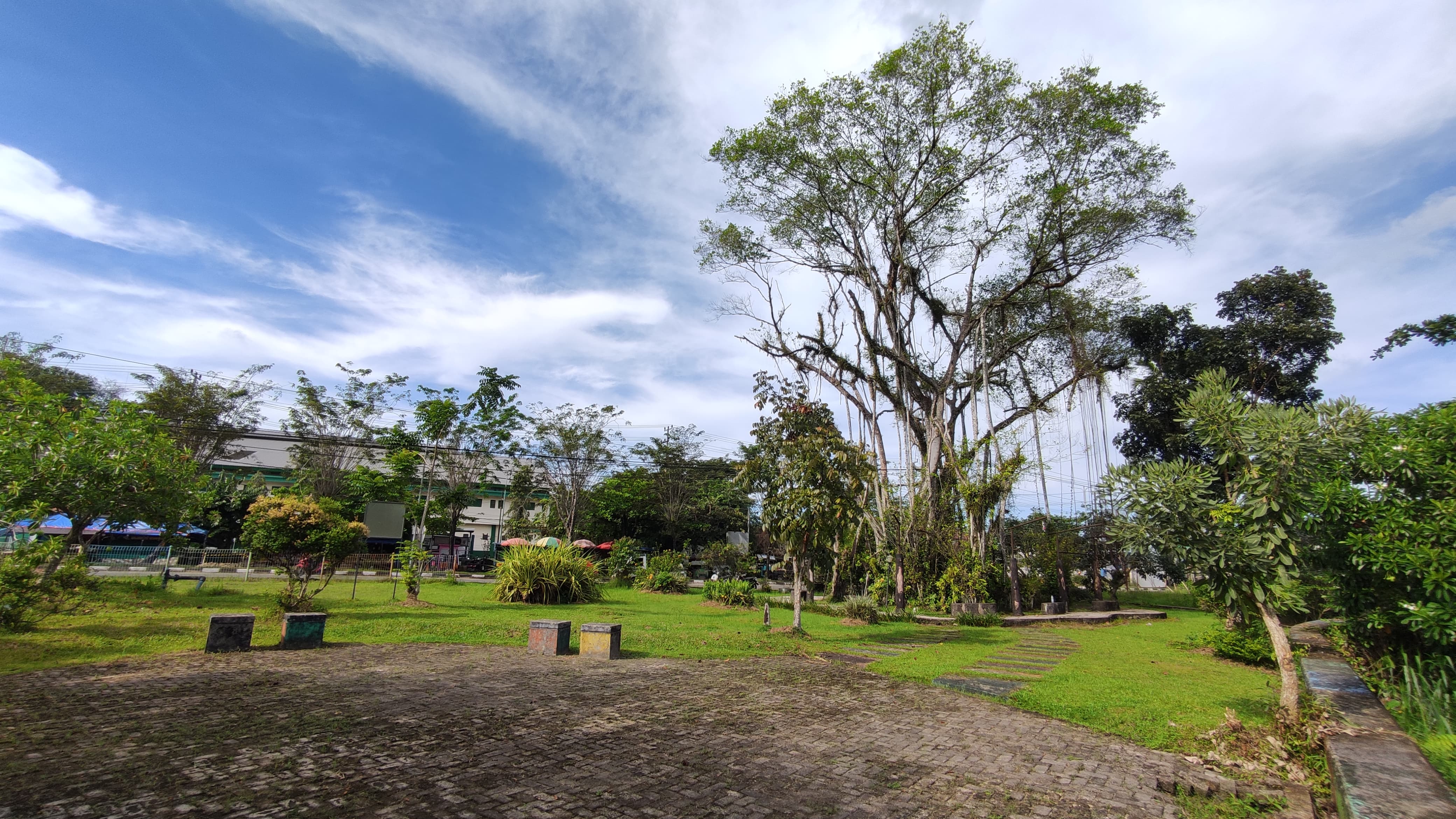WILDAN/RADAR TARAKAN SEPI PENGUNJUNG : Kondisi Taman Bertuah, Tarakan.