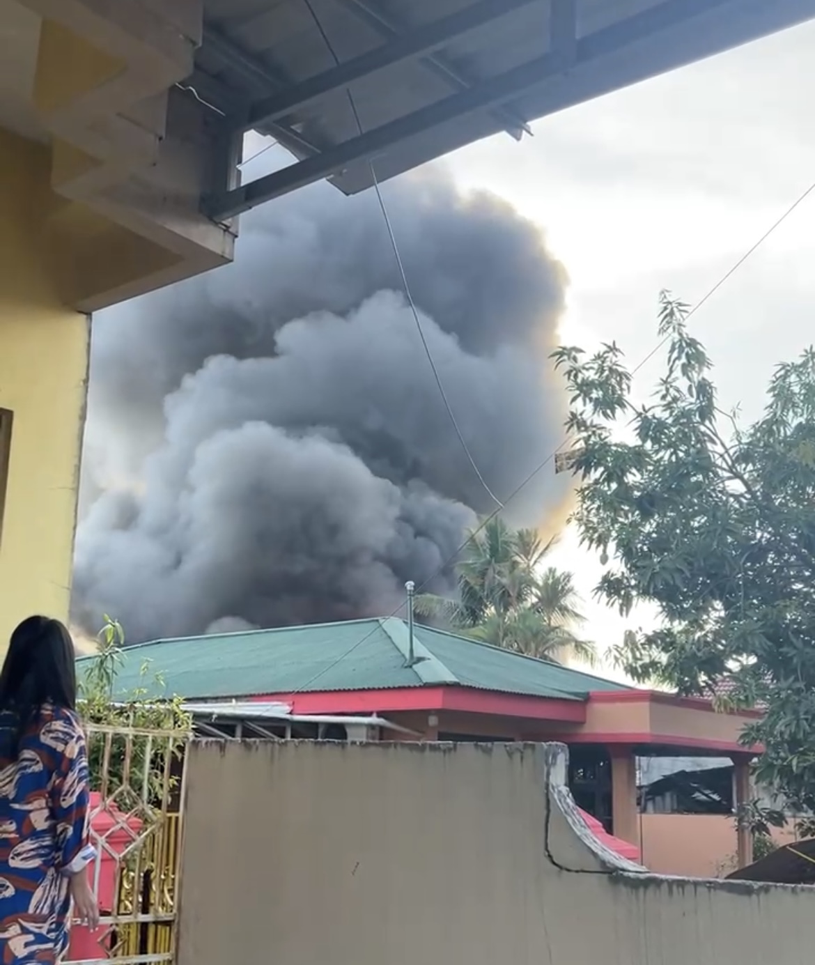 Rumah kayu yang berada di RT 14, Karang Anyar Pantai Terbakar