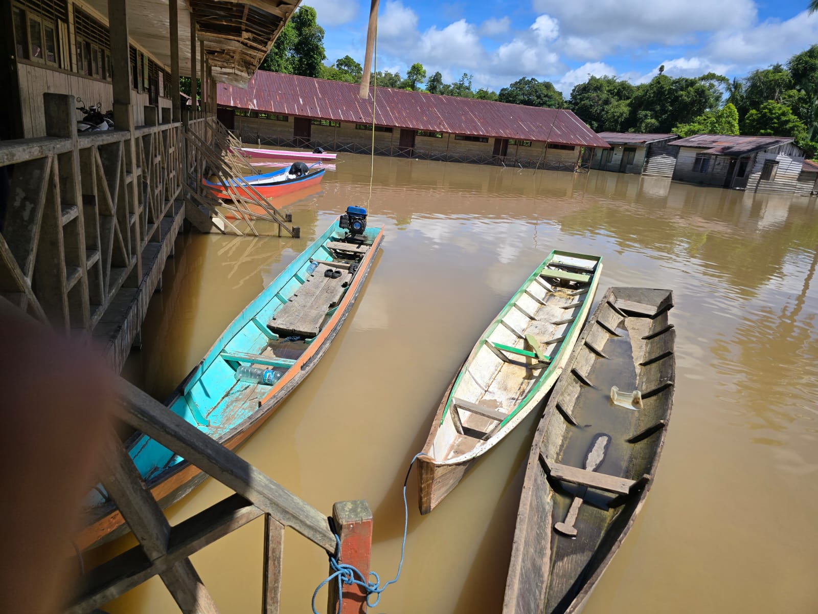 TERENDAM: Fasilitas pendidikan di Sembakung mulai terendam banjir yang diakibatkan curah hujan tinggi dan banjir kiriman.