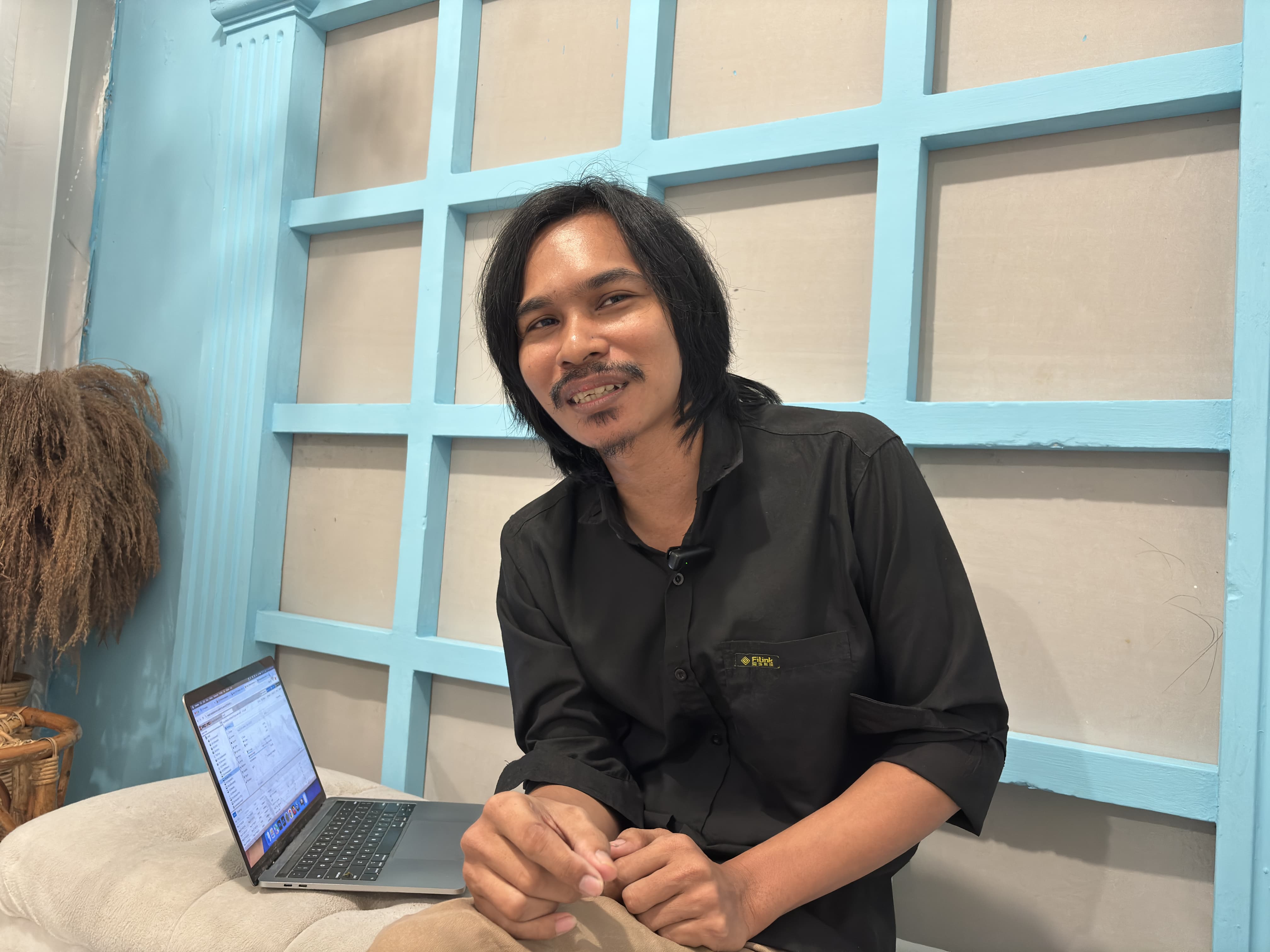 WILDAN/RADAR TARAKAN GAGASAN : Harmono, pemilik usaha studio foto di Tarakan bernama Ruang Kita Studio.