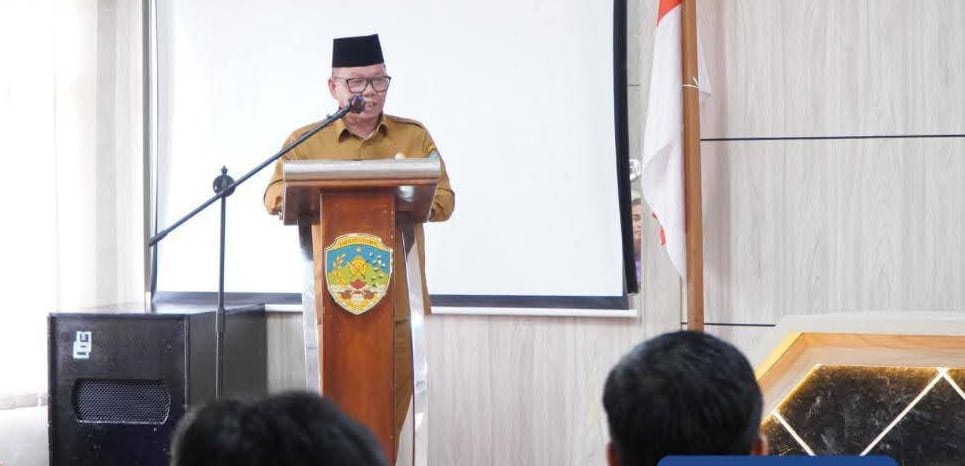 BERI SEMANGAT: Wabup Sabri membuka secara resmi audisi Gita Bahana Nusantara 2025.