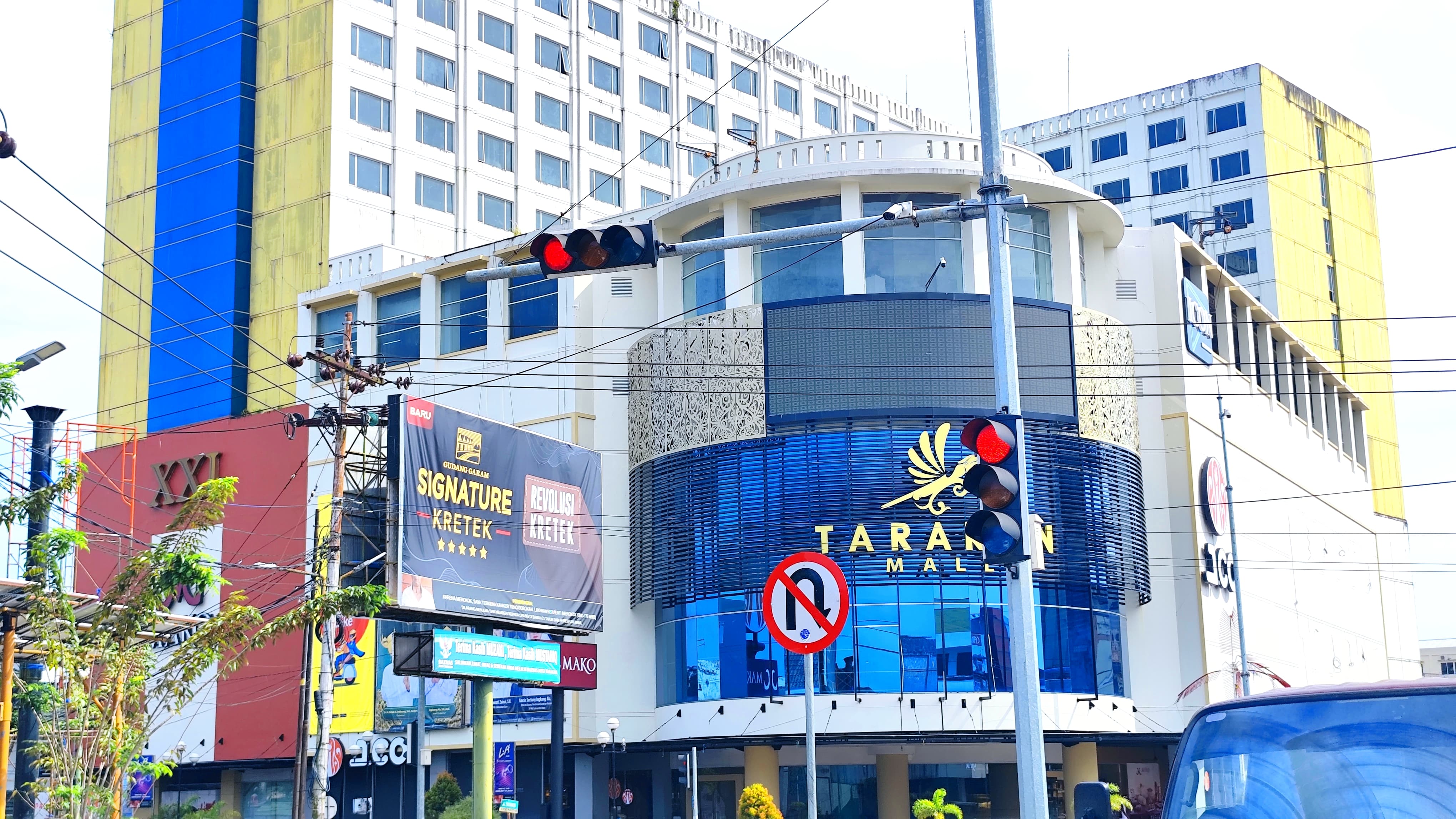 NATANAEL/RADAR TARAKAN. SUDAHTUA: Pergantian Lampu traffic light yang lebih baik, untuk meningkatkan kualitas lalu lintas.