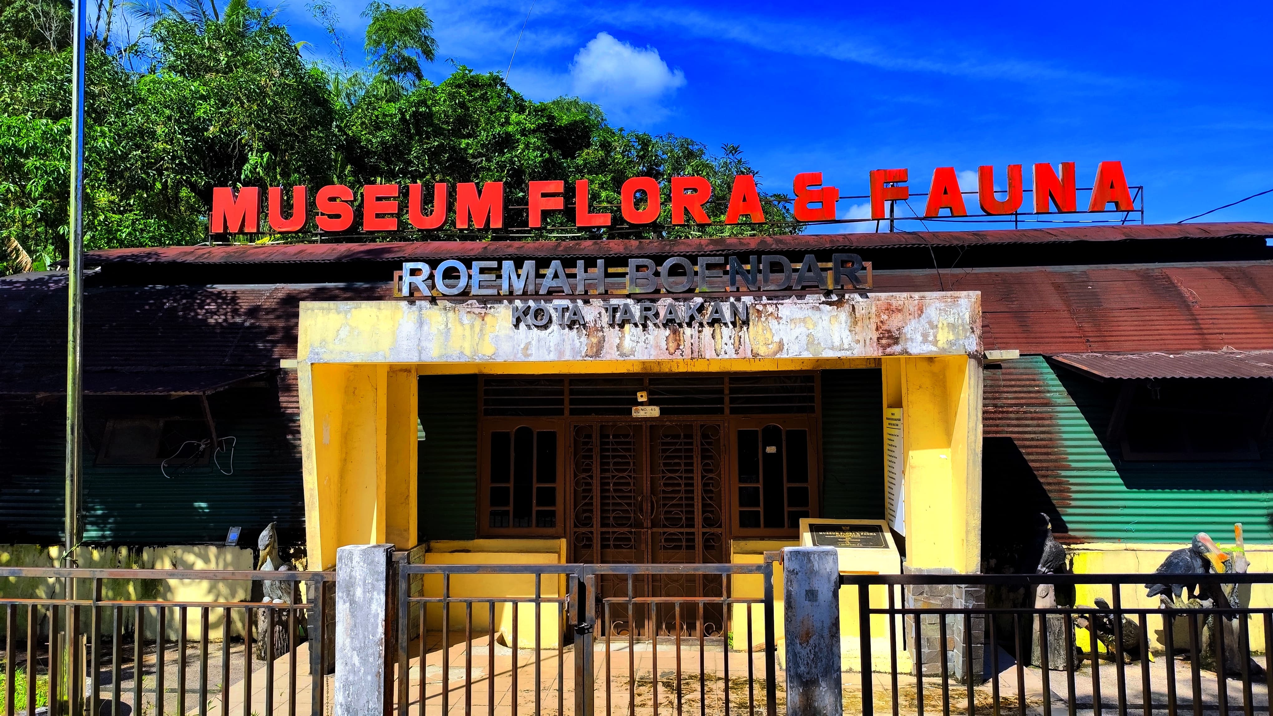 KKN: Bupati Bulungan Syarwani dalam acara penyambutan mahasiswa KKN di Tanjung Selor. (Hendra/Radar Tarakan)