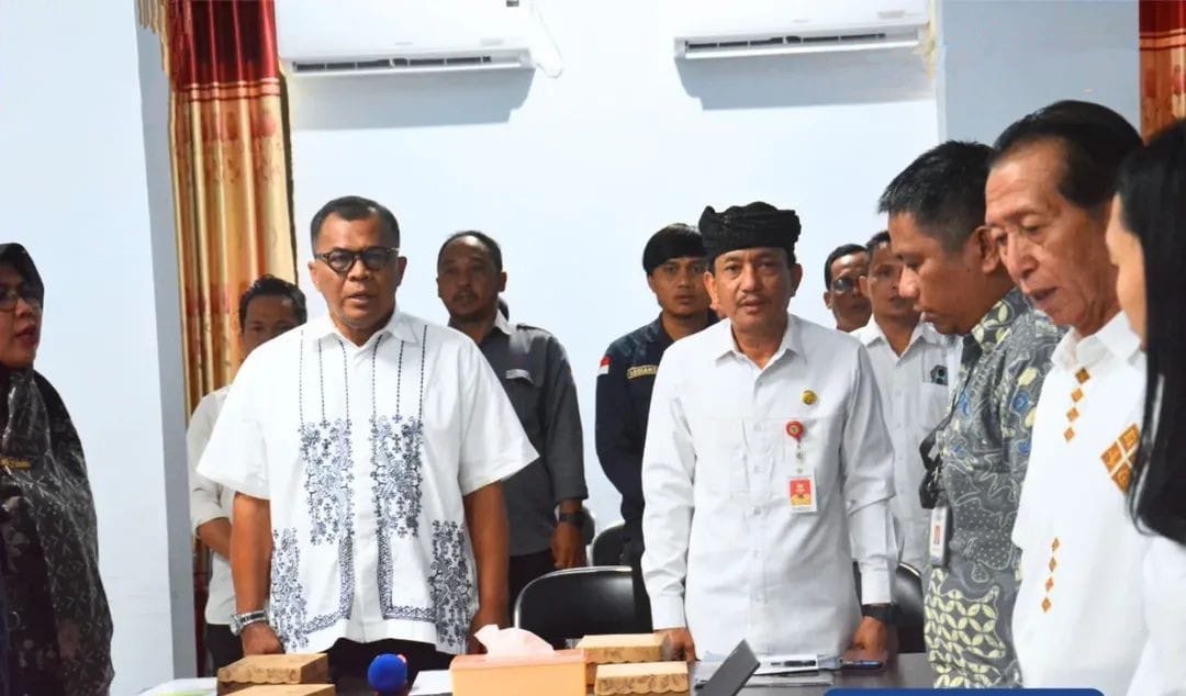 TURUNKAN STUNTING: Pj Sekda Tana Tidung Idham Nur menghadiri Lokakarya yang digelar Bappeda Litbang.(FOTO:/Diskominfo)