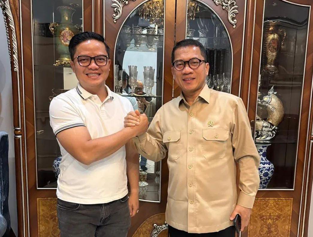 KUNJUNGAN KERJA: Bupati Ibrahim Ali saat bersilaturahmi ke Mendes PDT Yandri Susanto, sekaligus membicarakan agenda kunjungan Kaltara.(FOTO: IST FB IBRAHIM ALI)