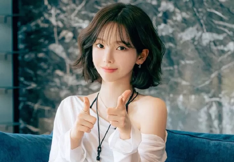 Karina aespa kembali klarifikasi perihal kontroversi politiknya. ( X @aespa_official)