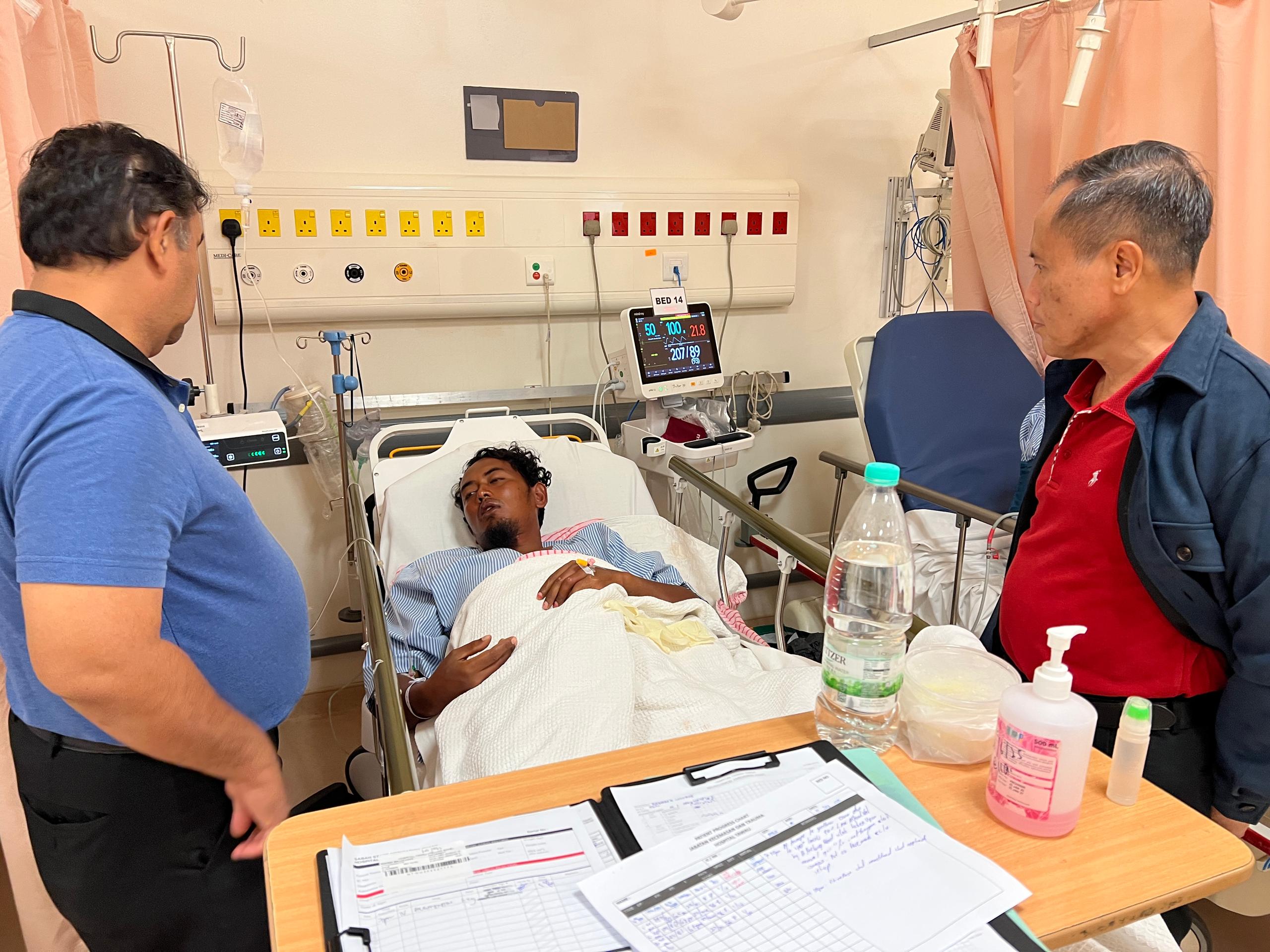 DOK LO RI TAWAU DIRAWAT: Rahmat mendapatkan perawatan intensif, selama berada di Rumah Sakit Tawau.