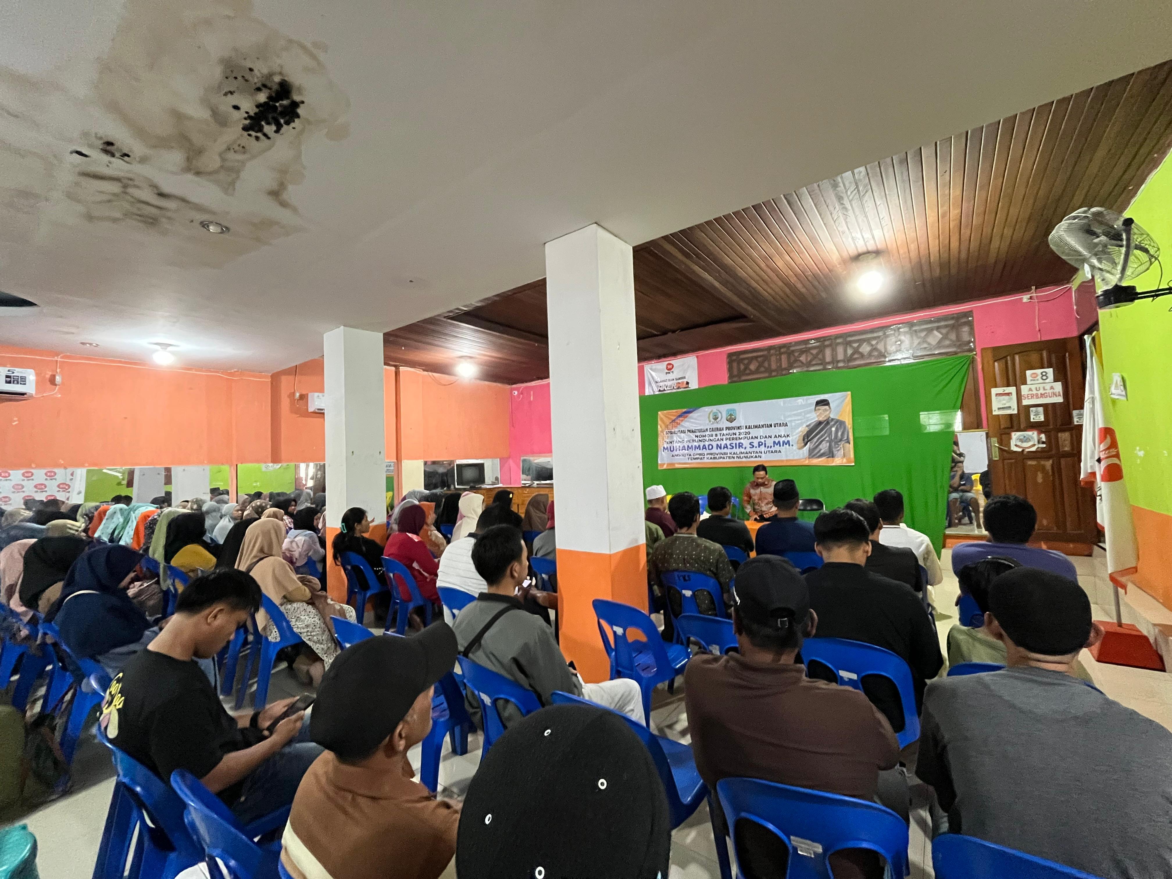 PENCEGAHAN : Anggota DPRD Kaltara saat melakukan sosialisasi Perda perlindungan perempuan dan anak.