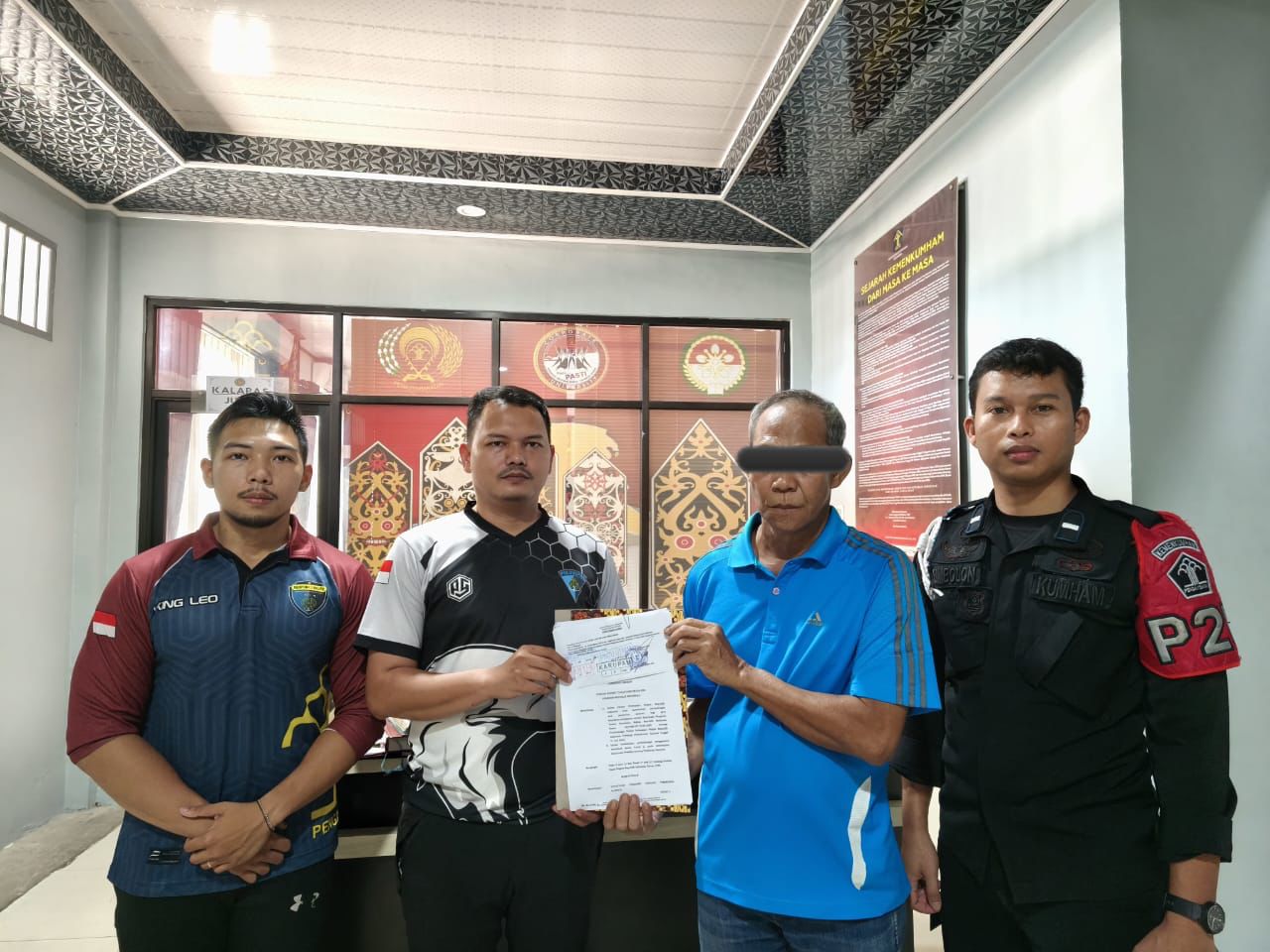 BEBAS : Satu warga binaan Lapas Kelas II A Tarakan langsung dibebeskan setelah mendapatkan amnesti.FOTO:&nbsp;LAPAS KELAS II A TARAKAN
