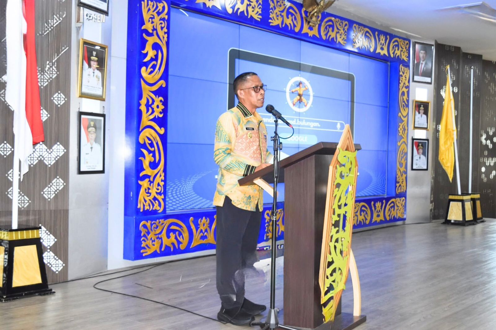 ASET : Bupati Bulungan Syarwani membuka bimtek BMD. (Taslee/Radar Tarakan)